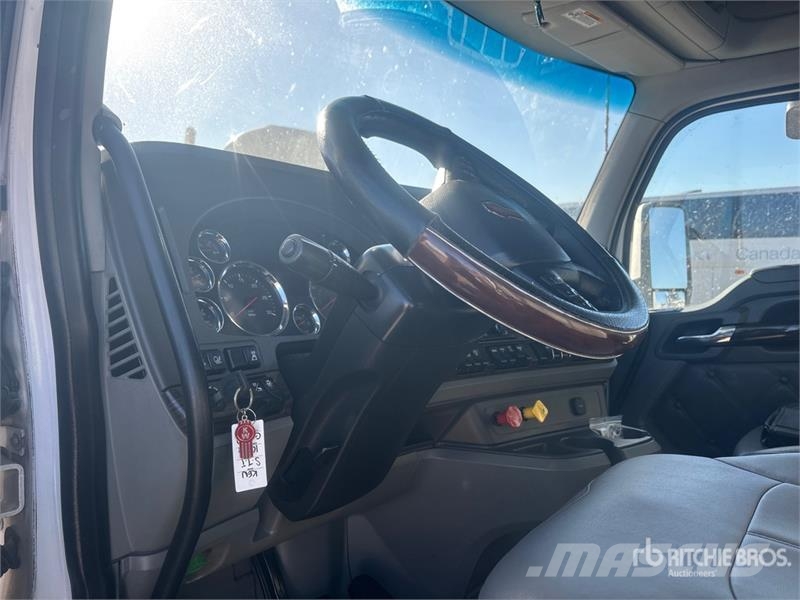 Kenworth T680 Sattelzugmaschinen