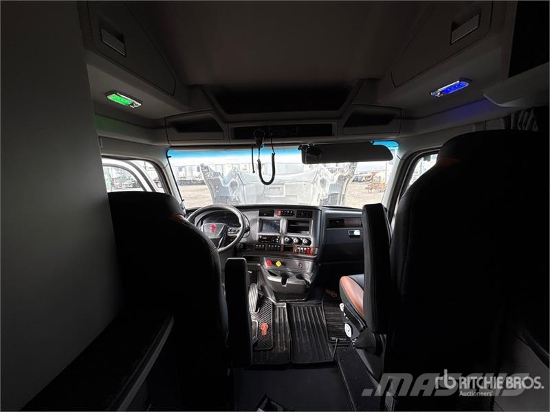 Kenworth T680 Motrici e Trattori Stradali
