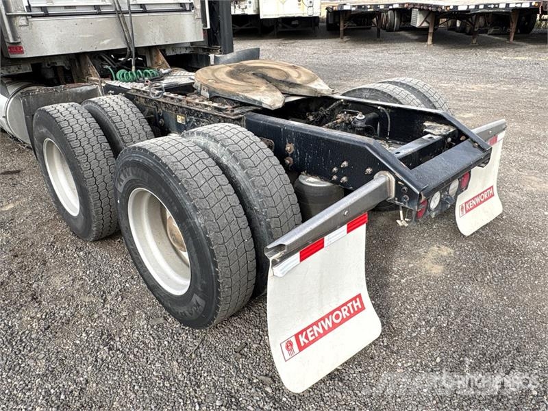 Kenworth T680 Motrici e Trattori Stradali