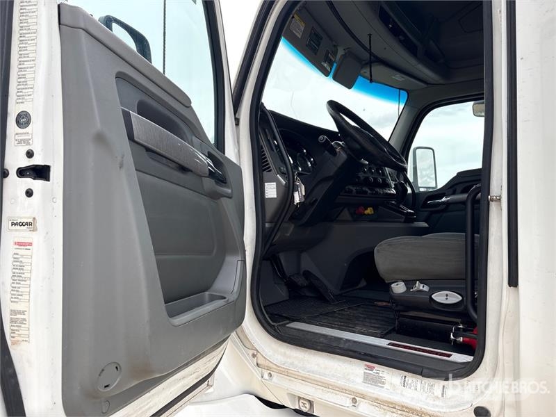 Kenworth T680 Motrici e Trattori Stradali