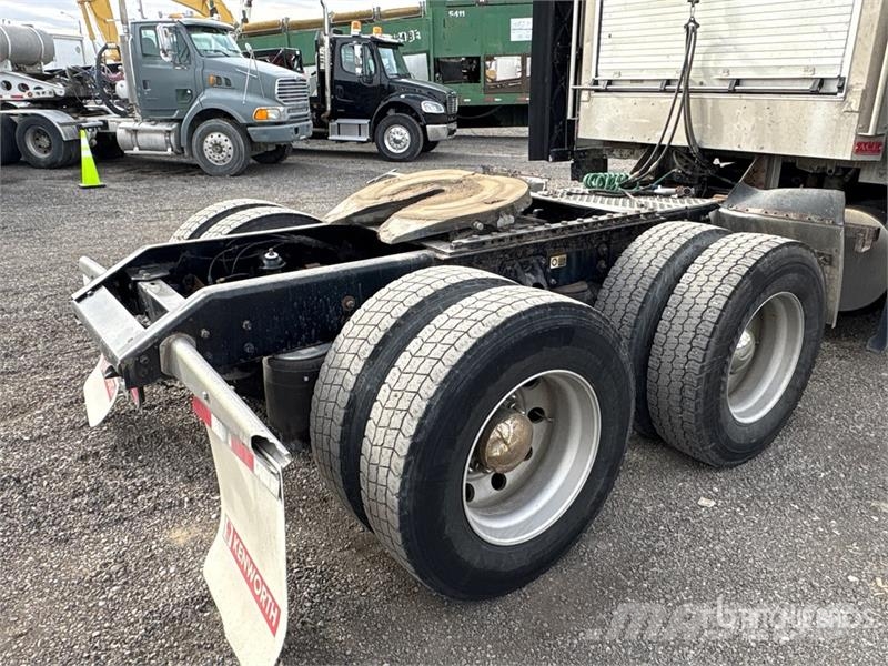 Kenworth T680 Motrici e Trattori Stradali