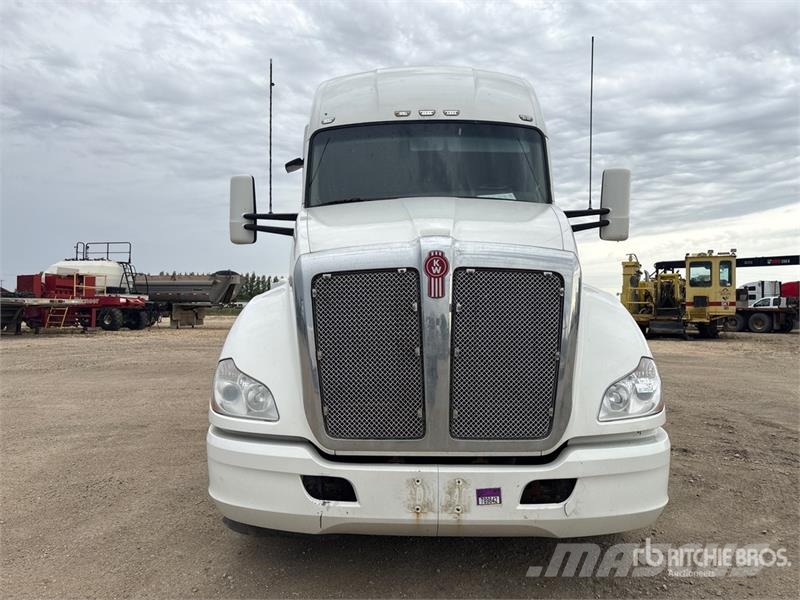 Kenworth T680 Motrici e Trattori Stradali