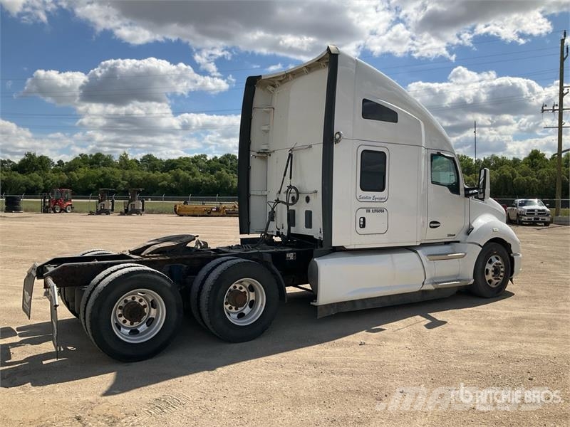 Kenworth T680 Vetopöytäautot