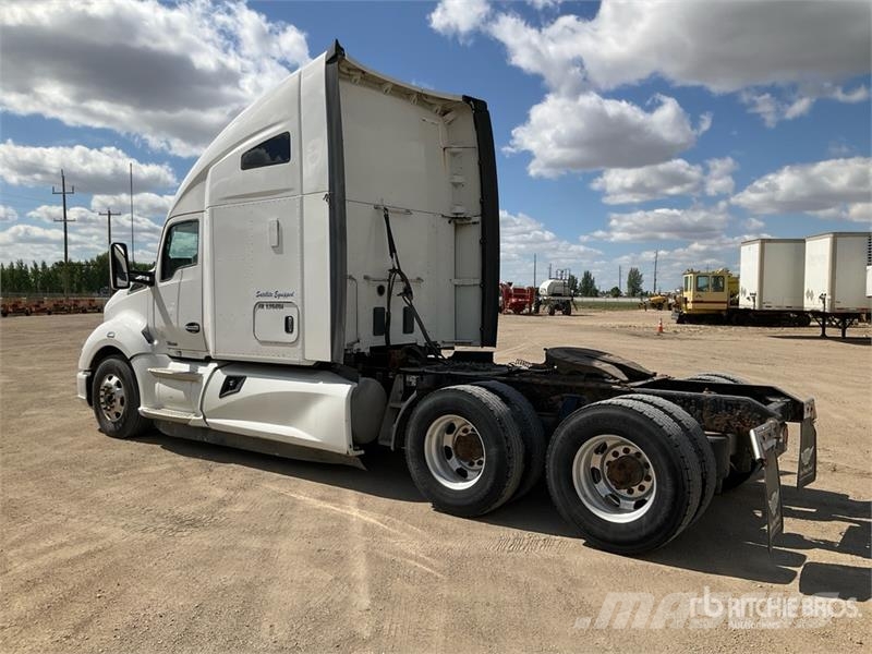 Kenworth T680 Vetopöytäautot