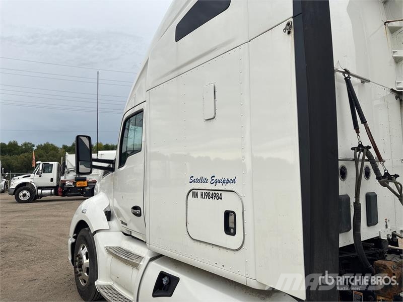 Kenworth T680 Motrici e Trattori Stradali