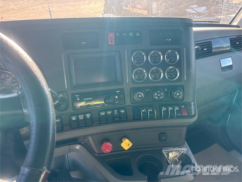 Kenworth T680 Sattelzugmaschinen