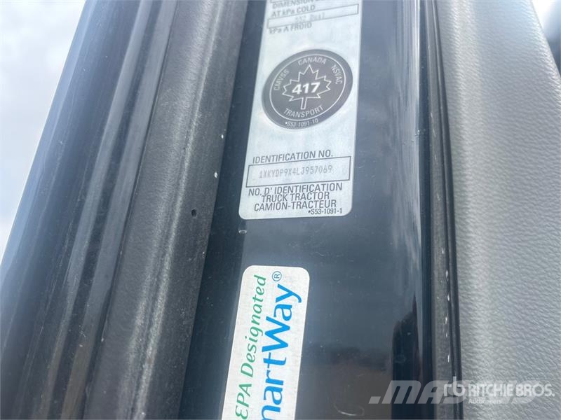 Kenworth T680 Vetopöytäautot