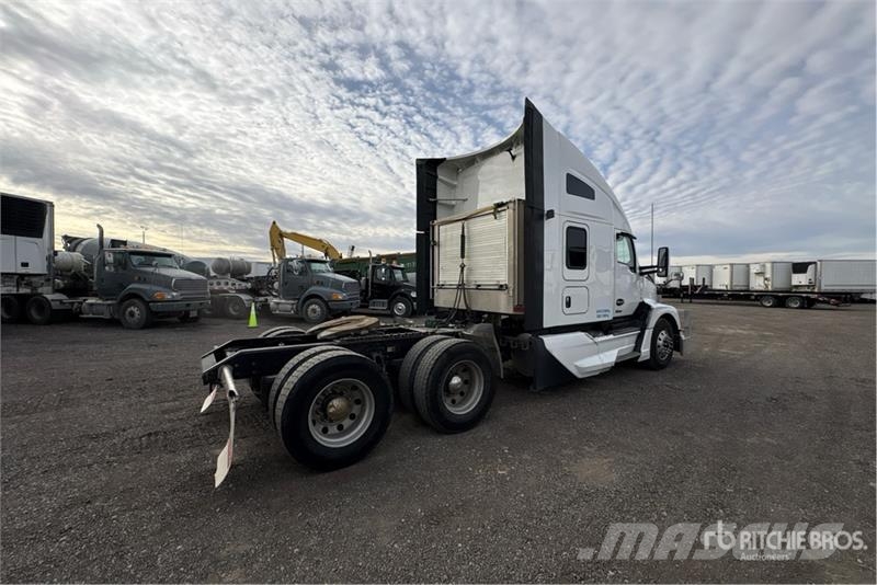 Kenworth T680 Motrici e Trattori Stradali