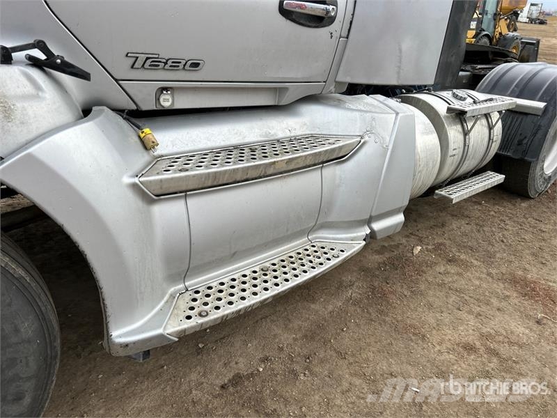 Kenworth T680 Влекачи