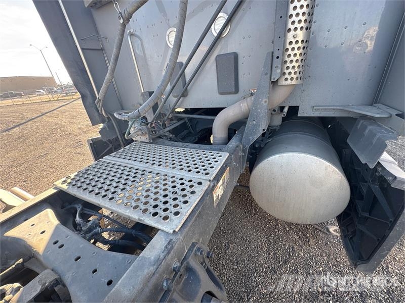 Kenworth T680 Tractor Units