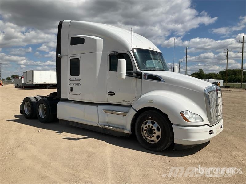 Kenworth T680 Vetopöytäautot