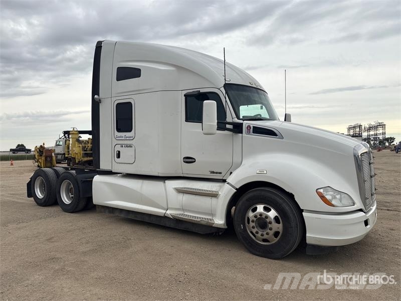 Kenworth T680 Motrici e Trattori Stradali