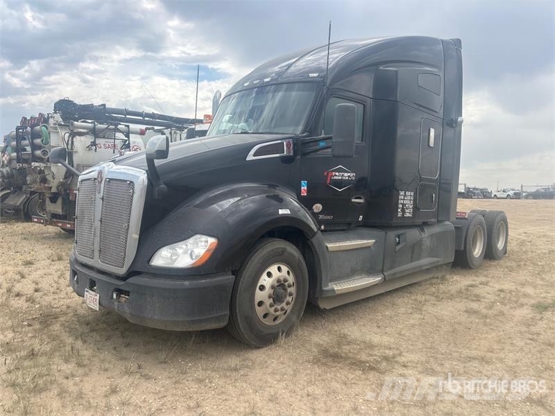 Kenworth T680 Vetopöytäautot