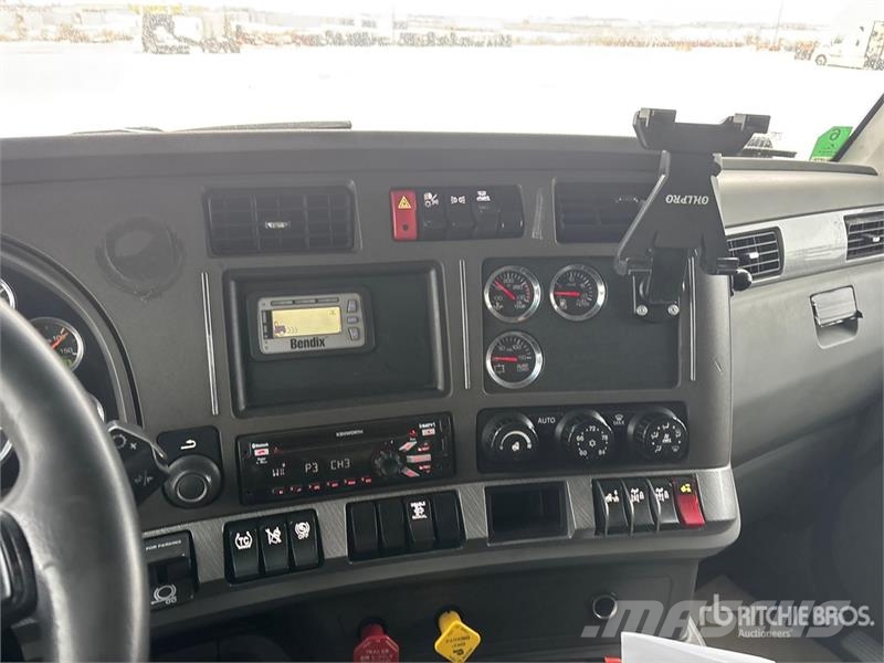 Kenworth T680 牵引车