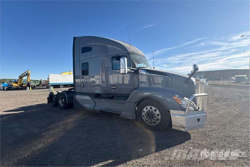 Kenworth T680 Tractor Units