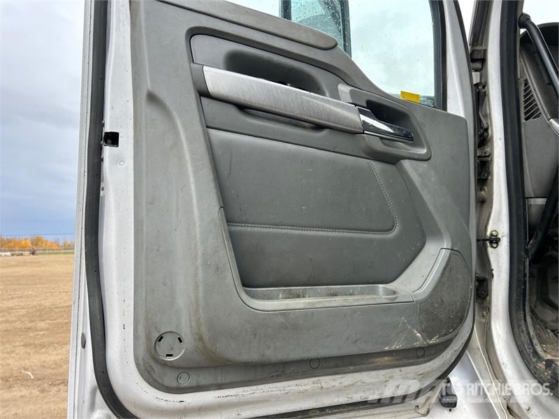 Kenworth T680 Влекачи