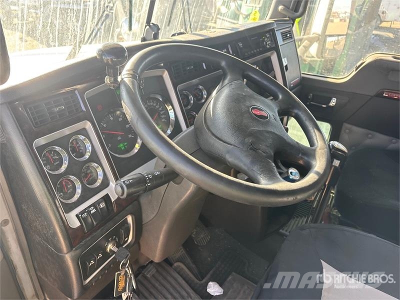 Kenworth T680 Sattelzugmaschinen