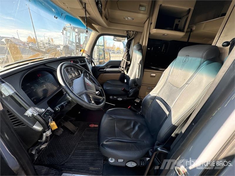 Kenworth T680 Tractor Units