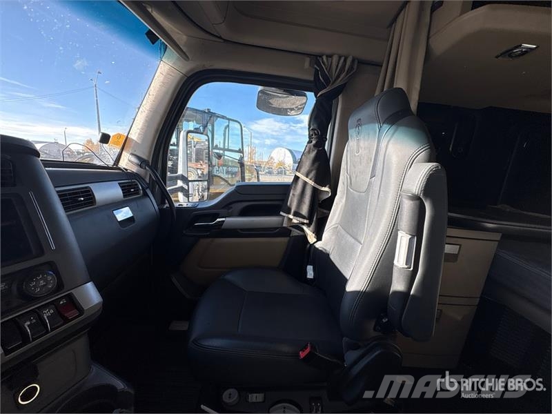 Kenworth T680 Tractor Units