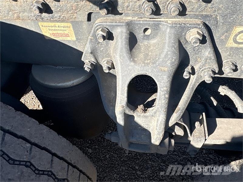 Kenworth T680 Tractor Units