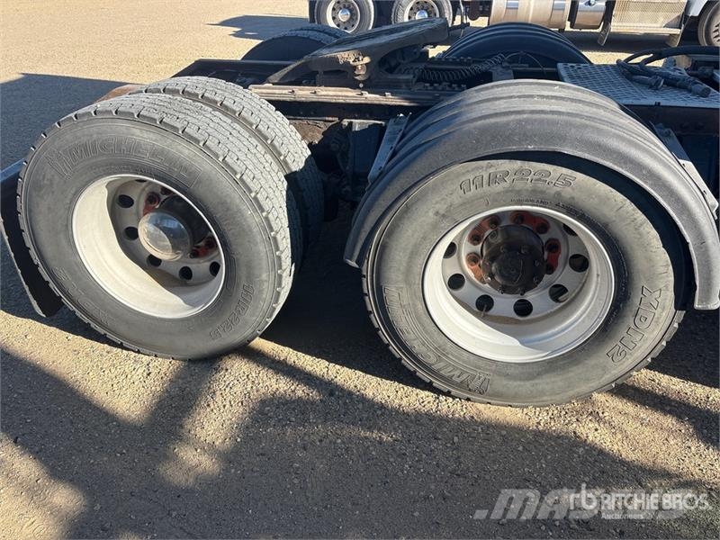 Kenworth T680 Sattelzugmaschinen