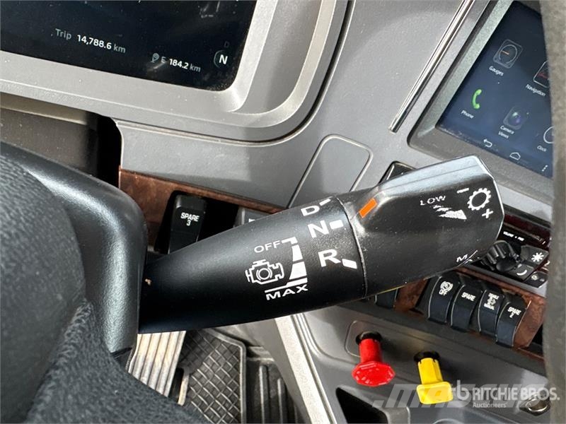 Kenworth T680 Motrici e Trattori Stradali