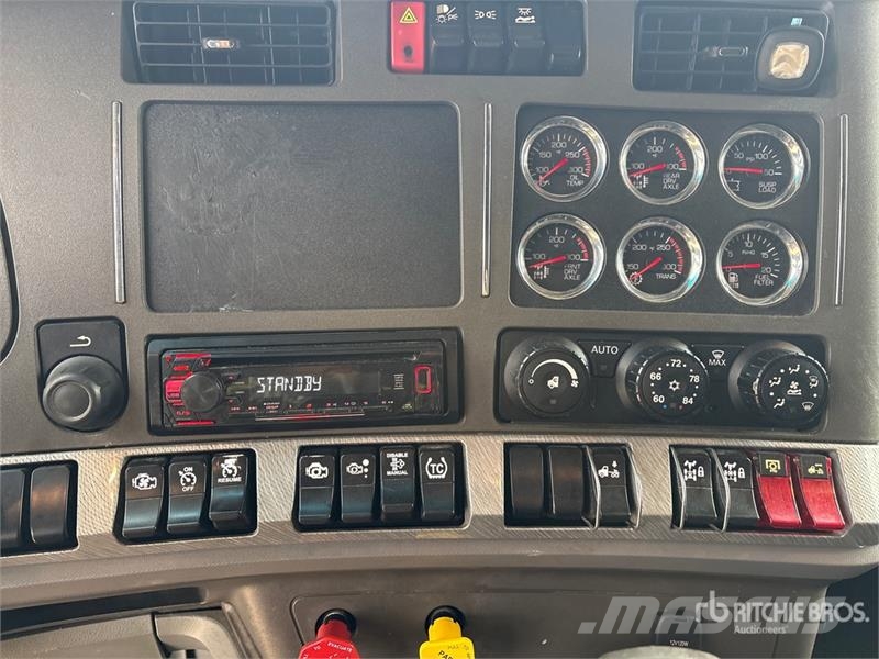Kenworth T680 Motrici e Trattori Stradali