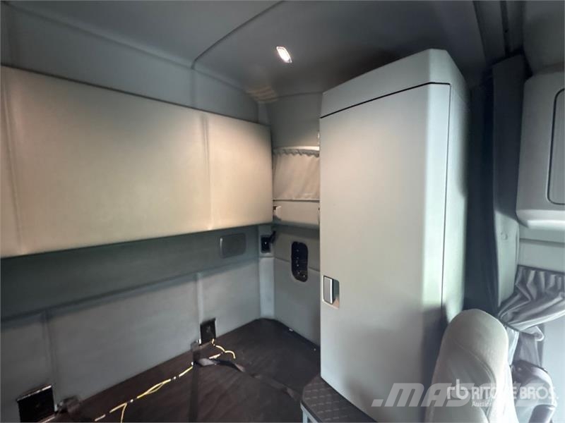 Kenworth T680 Motrici e Trattori Stradali
