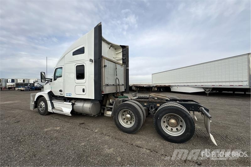 Kenworth T680 Motrici e Trattori Stradali