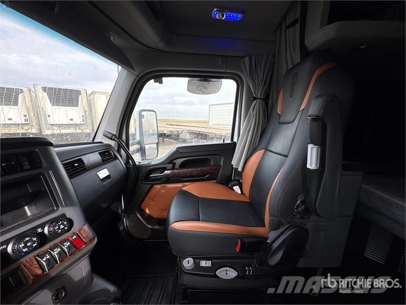 Kenworth T680 Motrici e Trattori Stradali