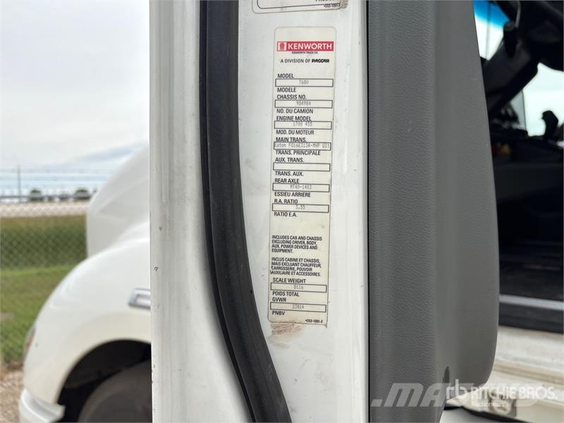 Kenworth T680 Motrici e Trattori Stradali