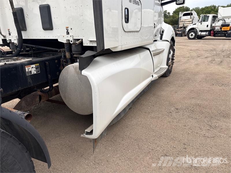 Kenworth T680 Motrici e Trattori Stradali