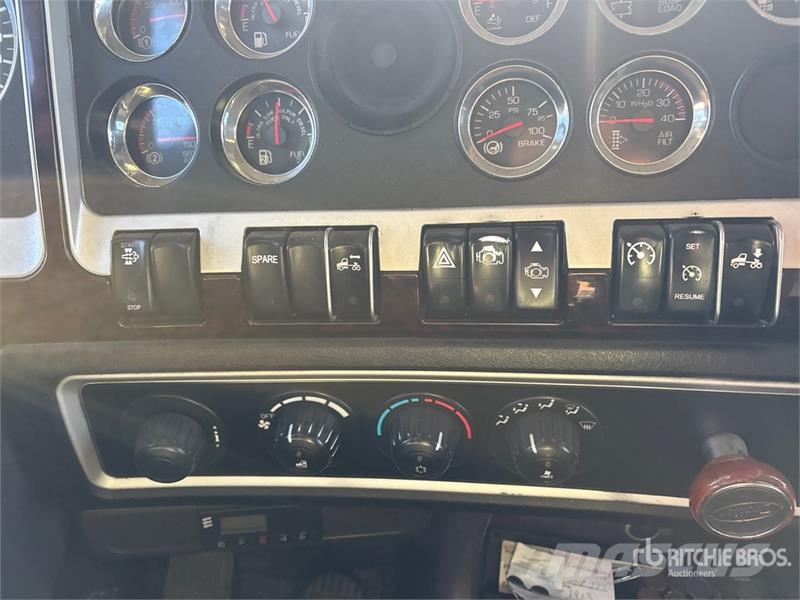 Kenworth T680 Sattelzugmaschinen
