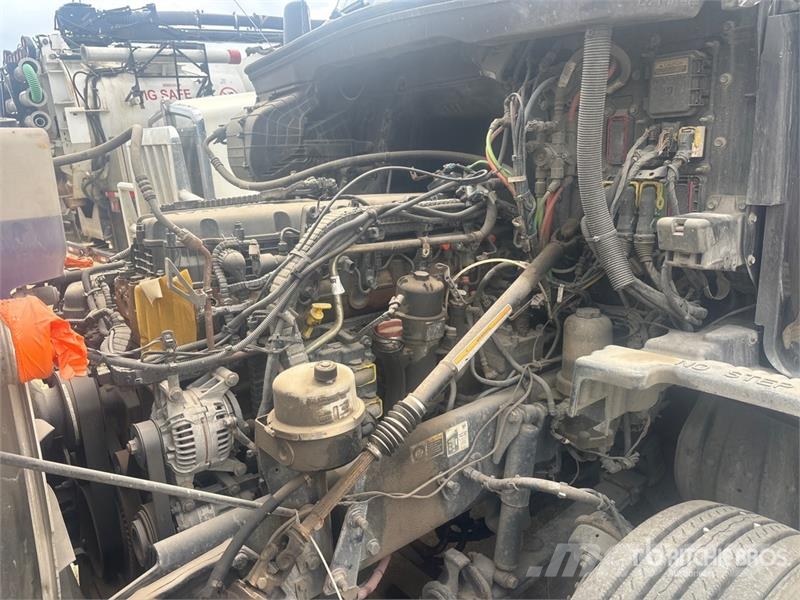 Kenworth T680 Vetopöytäautot