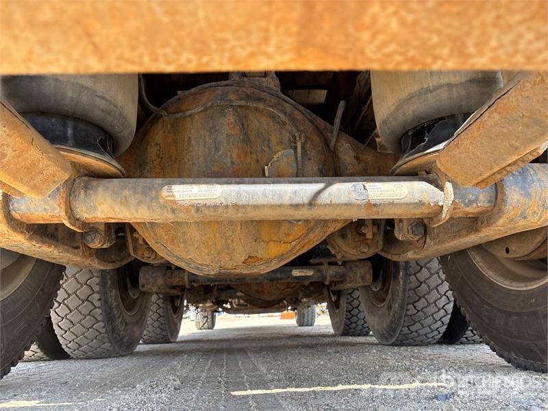 Kenworth T800 شاحنات الرافعات