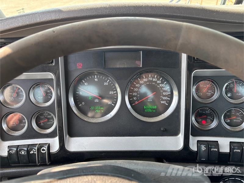 Kenworth T800 Cabinas e interior