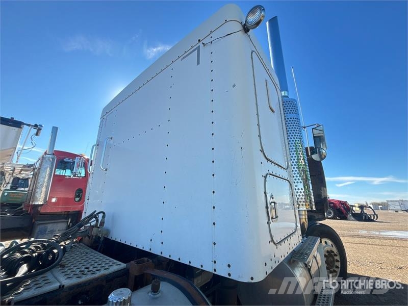Kenworth T800 曳引機組件