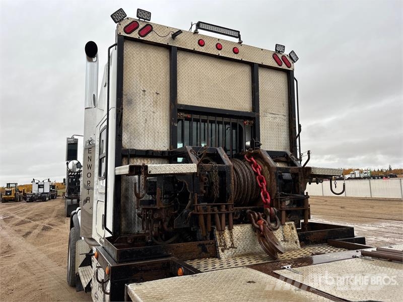 Kenworth T800 Pagalbos kelyje automobiliai