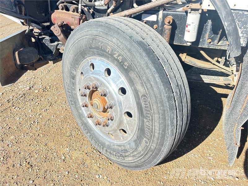 Kenworth T800 曳引機組件