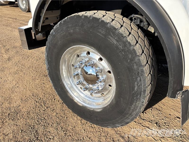 Kenworth T800 Prime Movers
