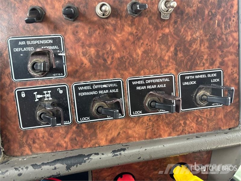 Kenworth T800 Vetopöytäautot