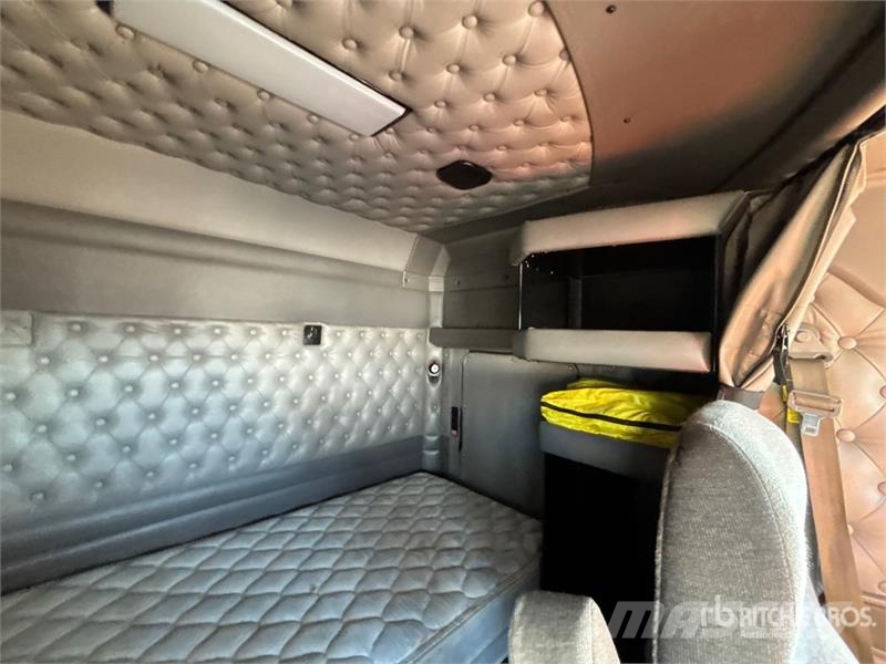 Kenworth T800 Prime Movers