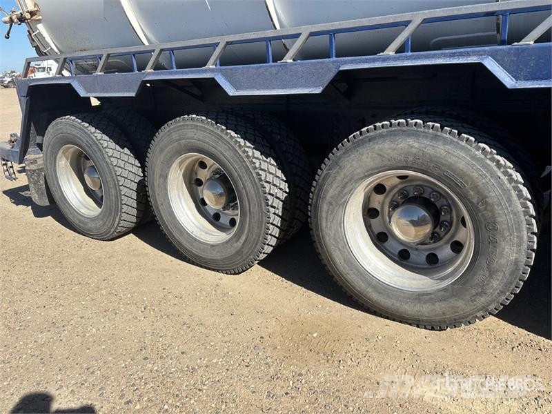 Kenworth T800 Kombinētās vakumsūkņa mašīnas