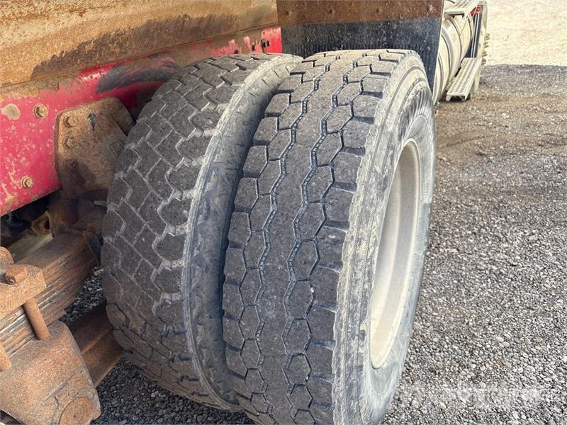 Kenworth T800 Lastbiler med tip