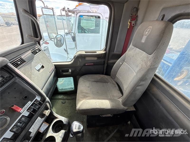 Kenworth T800 Cabins and interior