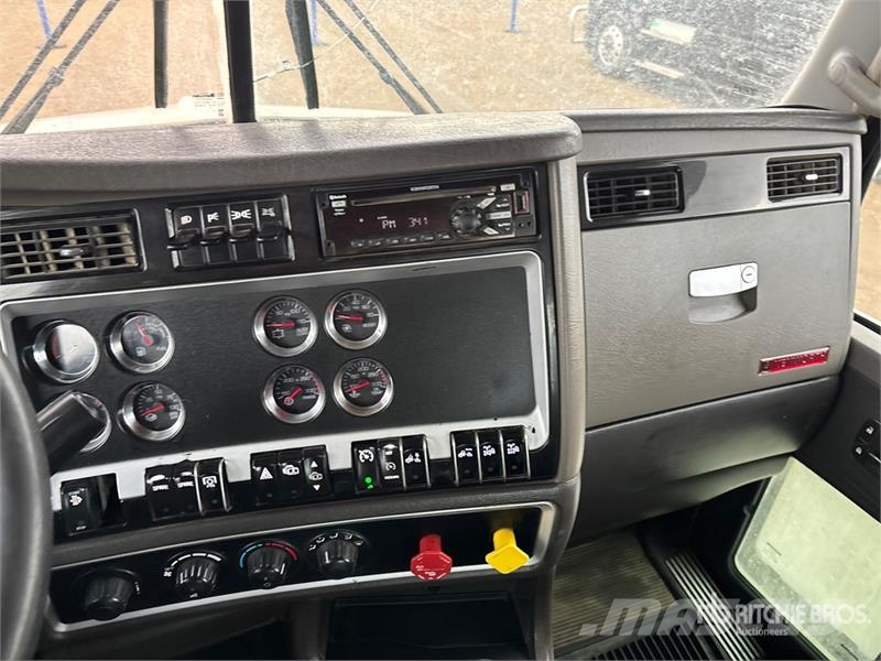 Kenworth T800 Vilcēji