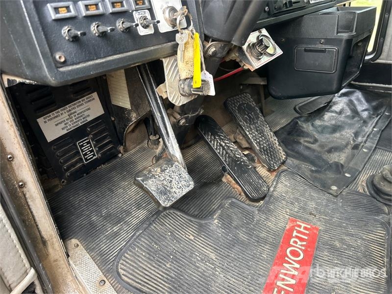 Kenworth T800 Naudoti vilkikai