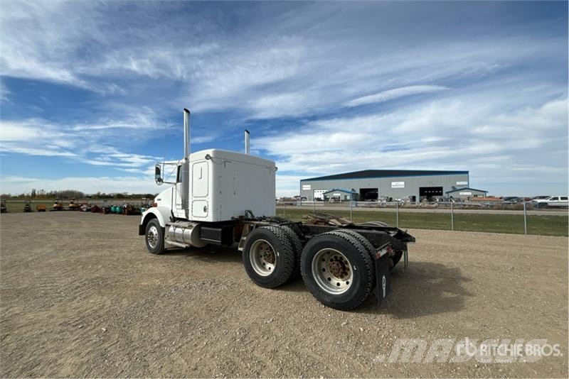 Kenworth T800 曳引機組件
