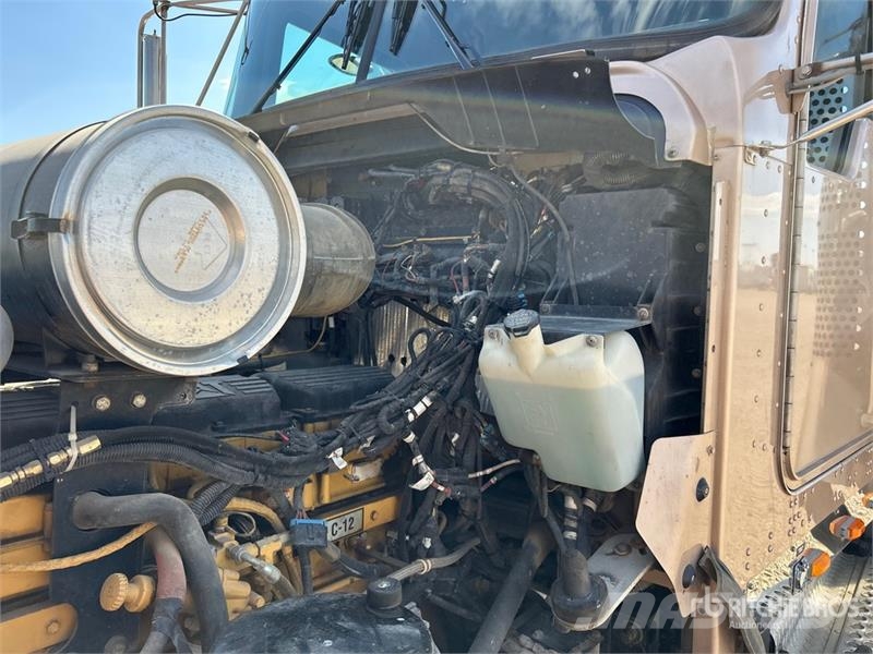 Kenworth T800 Vetopöytäautot