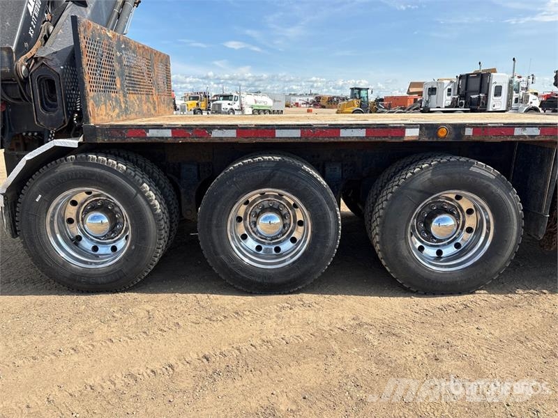 Kenworth T800 شاحنات الرافعات